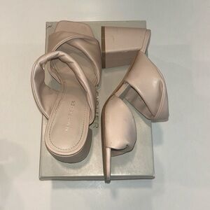 Marc Fisher Kari heel sandal